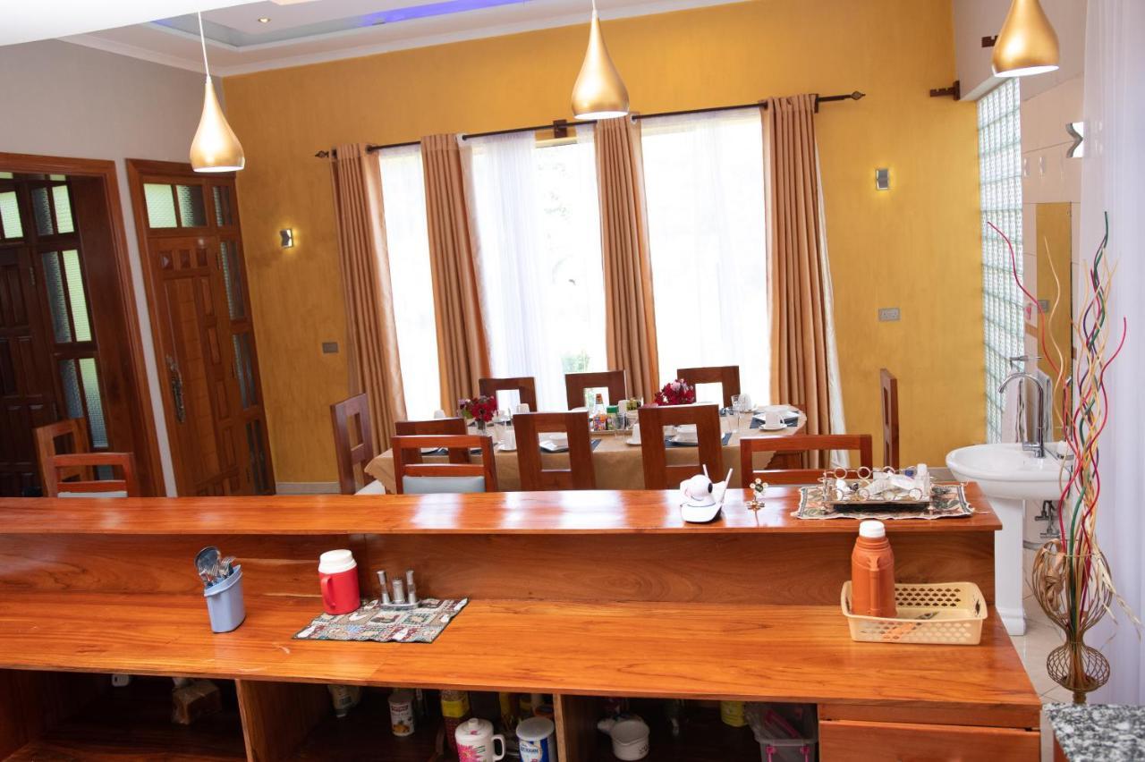 Arusha Royal Bed & Breakfast Ngoại thất bức ảnh