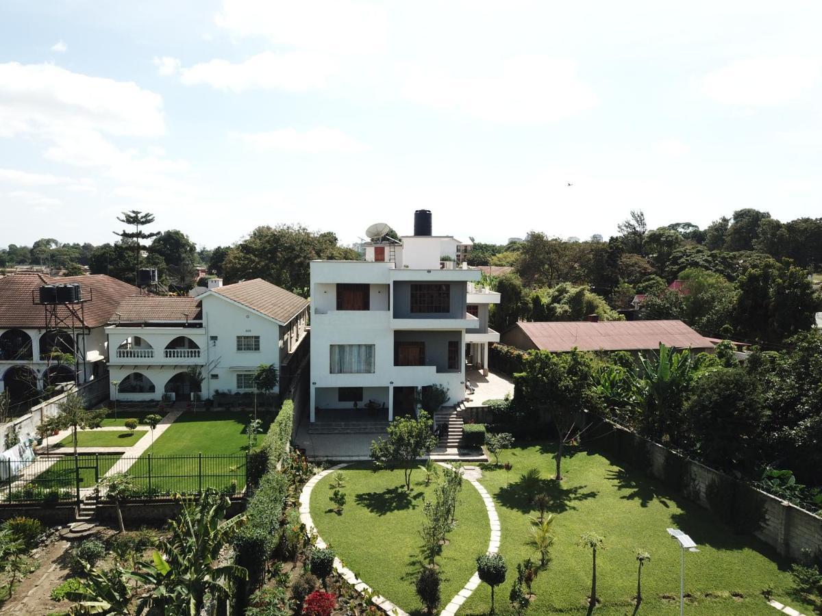 Arusha Royal Bed & Breakfast Ngoại thất bức ảnh