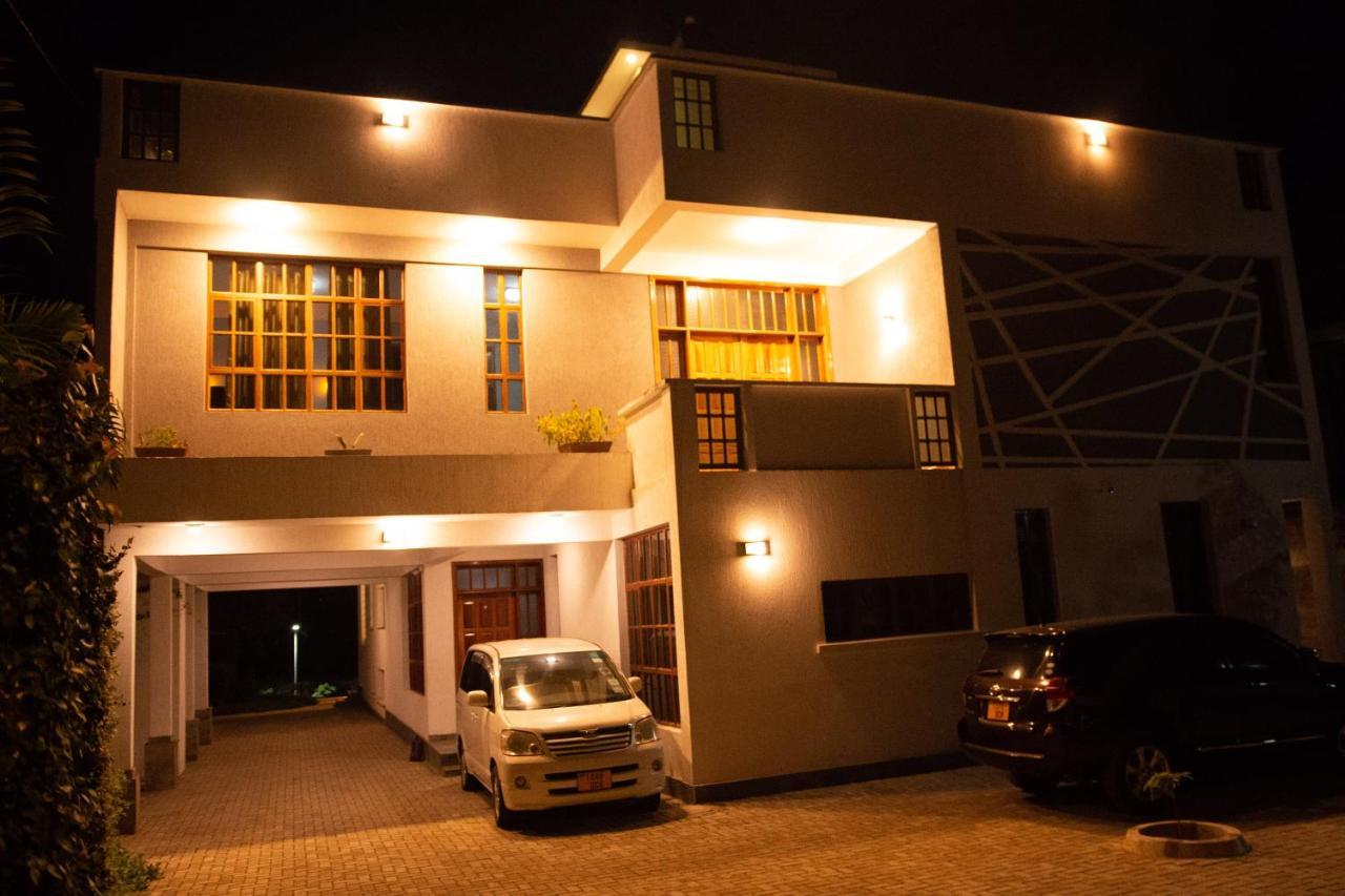 Arusha Royal Bed & Breakfast Ngoại thất bức ảnh
